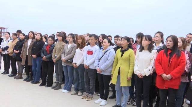 380b4151566a4deca353cf820963f54c.png 380b4151566a4deca353cf820963f54c.png