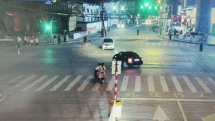 cb0a62ea31184a2d86d5d906e2858d6d.gif