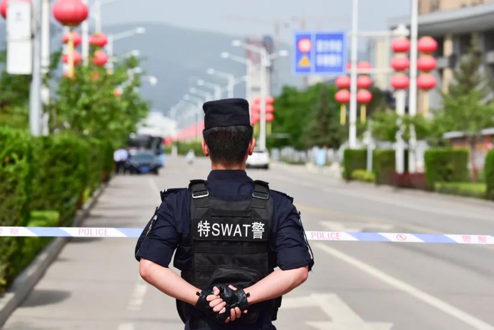 7b5e82eff6cc446a86366e6741e86481.jpg 7b5e82eff6cc446a86366e6741e86481.jpg