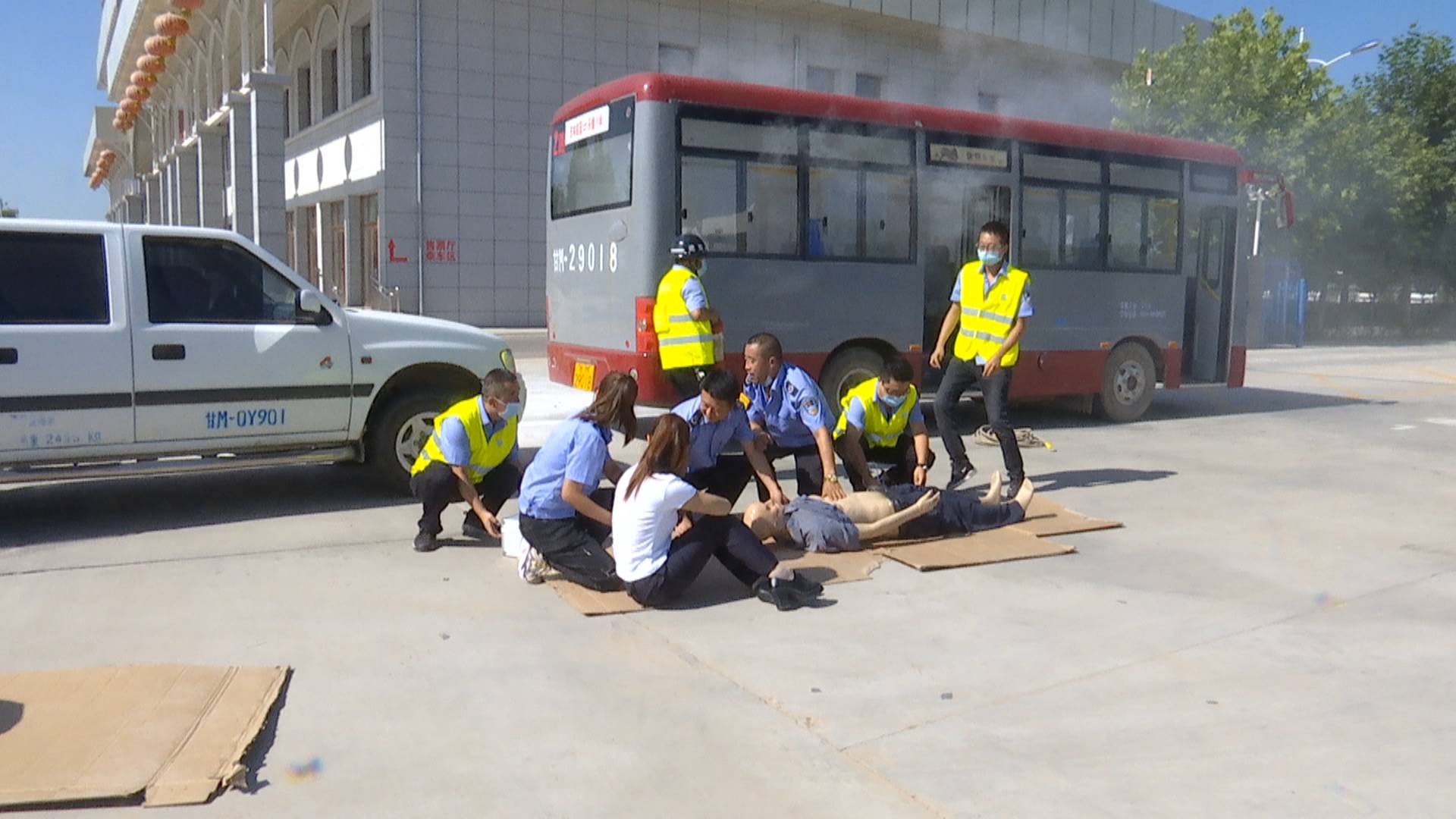 1598493750634022909.jpg 1598493750634022909.jpg