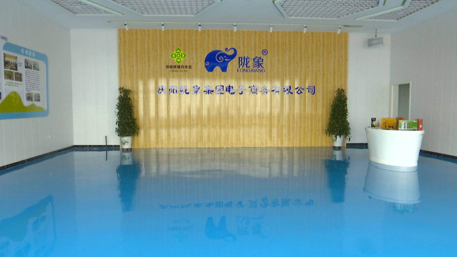 1600995891515059789.jpg 1600995891515059789.jpg