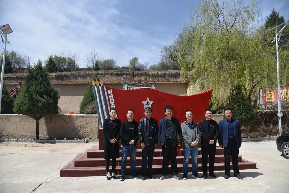 f3cd4437b6f74502967eab7f52f51cca.jpg f3cd4437b6f74502967eab7f52f51cca.jpg