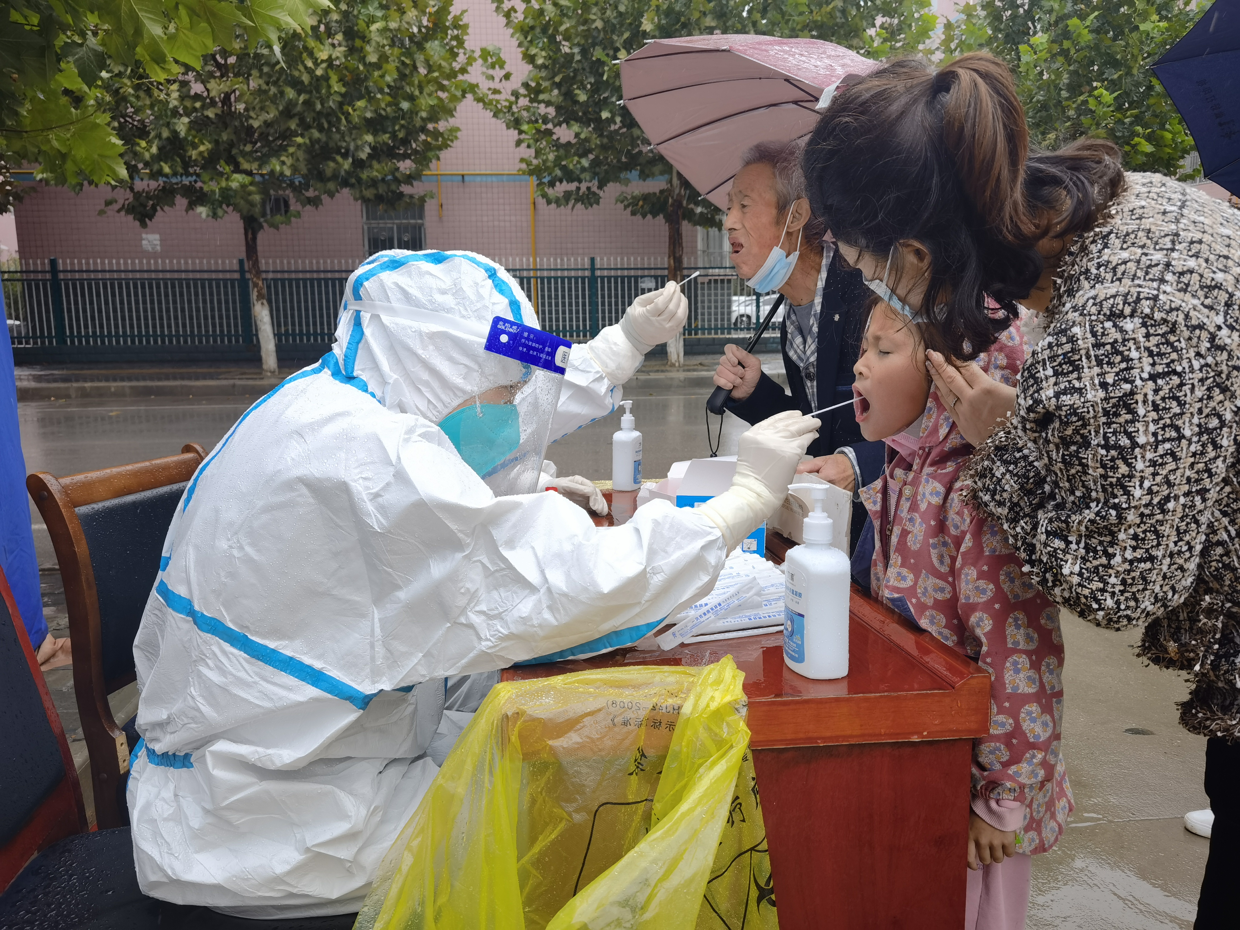 41AB70A862F3F5A3FEACE6EAADC57A85