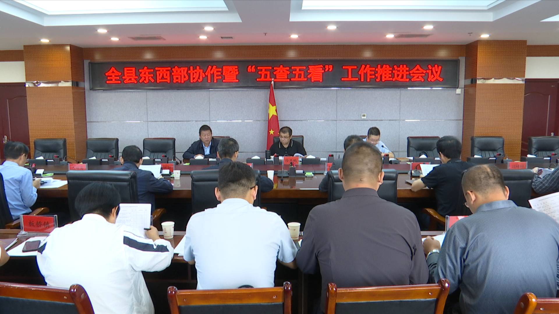 邓磊 01.jpg