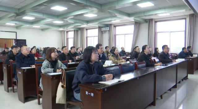 2025年第十期“合水县高质量发展大讲堂”暨基层干部如何搭乘农文旅融合电商的东风专题讲座开讲104.png