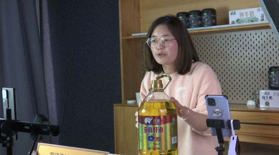 1762934972584064210.png eb35d0fcdad99905a2782afe8ec6a2d8_720.png