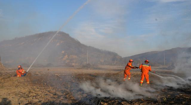 【安全生产治本攻坚三年行动进行时】合水县多部门联合开展森林火灾扑救实战演练96