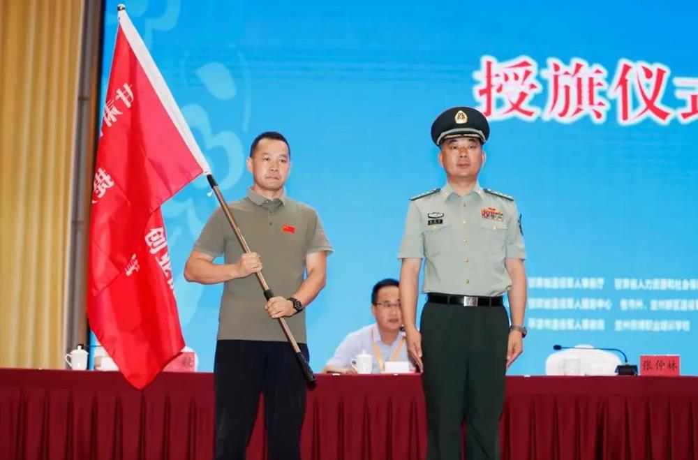 65a93edf4c574cdeb139ab70fc2178c1.jpg