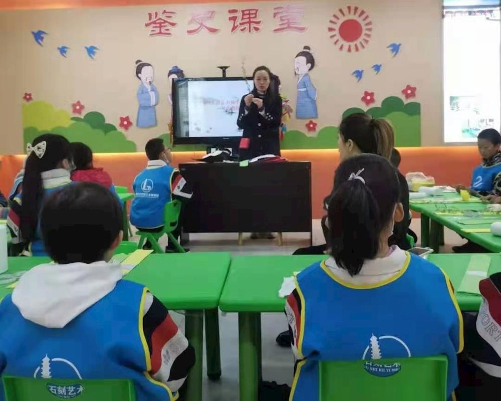 85589488e97e409e9ac3df94613cc834.jpg