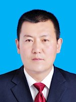 薛鹏伟